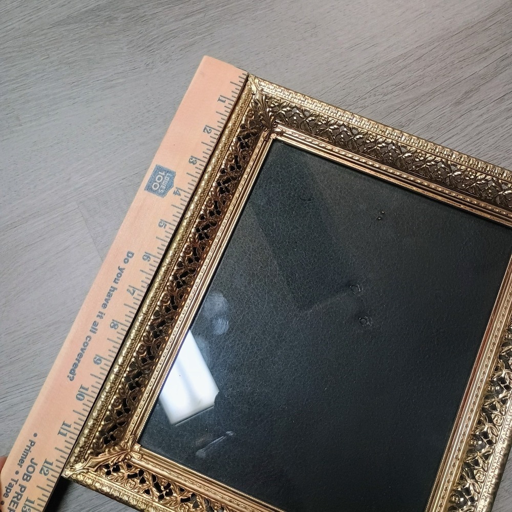 Vtg Gold Ornate Metal Picture Frame Filigree 8"x10" Classic Elegant - Picture 2 of 6